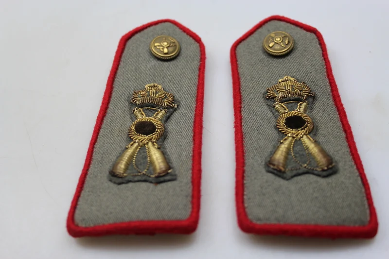 Paar Schulterpolster M.34 REI WW2 Offizier