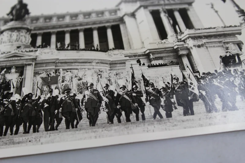 Fotoagentur „Istituto Luce“ König Vittorio Emanuele III°