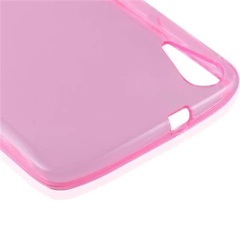 Cadorabo Hülle kompatibel mit HTC Desire 828 Schutzhülle aus flexiblem TPU Silikon