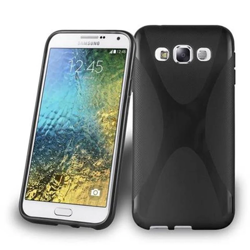 Cadorabo Hülle kompatibel mit Samsung Galaxy E5 Schutzhülle aus flexiblem TPU Silikon