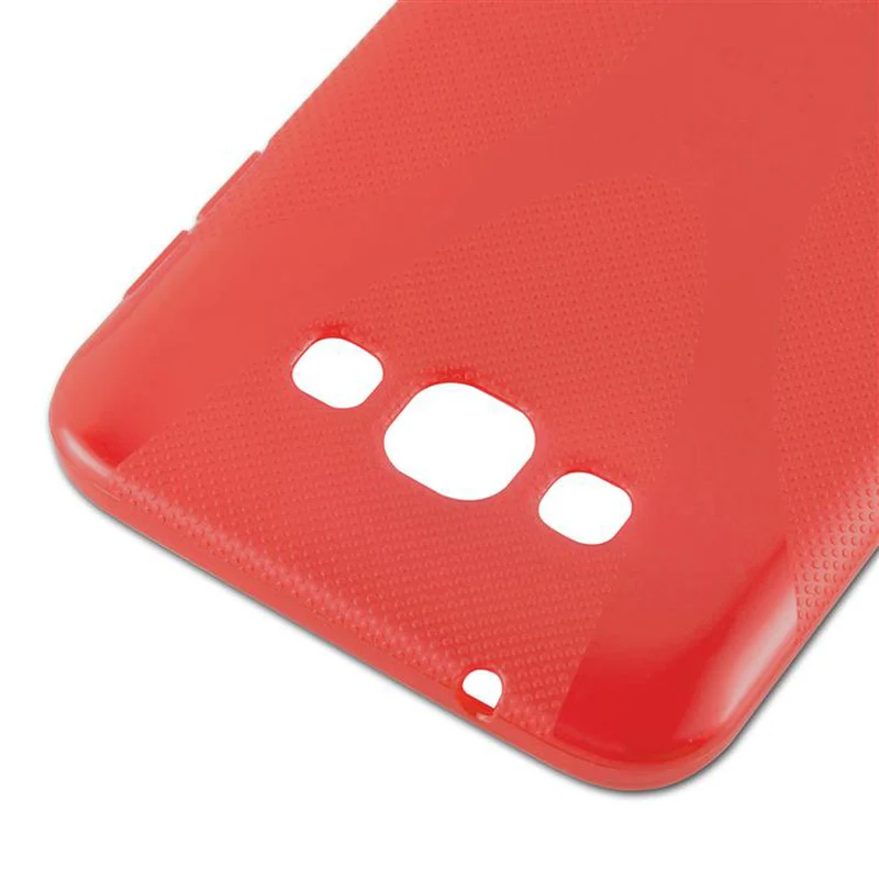 Cadorabo Hülle kompatibel mit Samsung Galaxy A8 2015 Schutzhülle aus flexiblem TPU Silikon