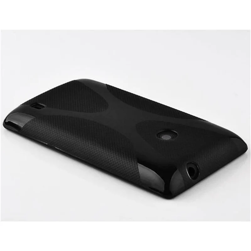 Cadorabo Hülle kompatibel mit Nokia Lumia X Schutzhülle aus flexiblem TPU Silikon
