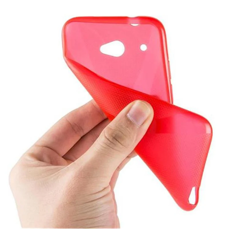 Cadorabo Hülle kompatibel mit HTC Desire 601 Schutzhülle aus flexiblem TPU Silikon