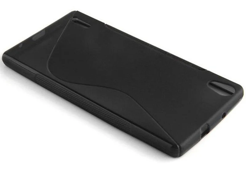 Cadorabo Hülle kompatibel mit Huawei ASCEND P7 Schutzhülle aus flexiblem TPU Silikon