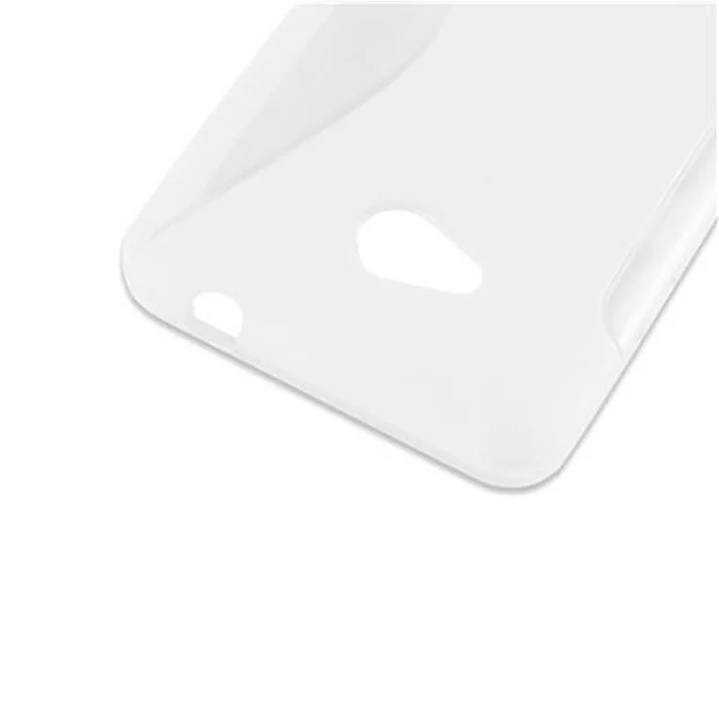 Cadorabo Hülle kompatibel mit Nokia Lumia 640 Schutzhülle aus flexiblem TPU Silikon