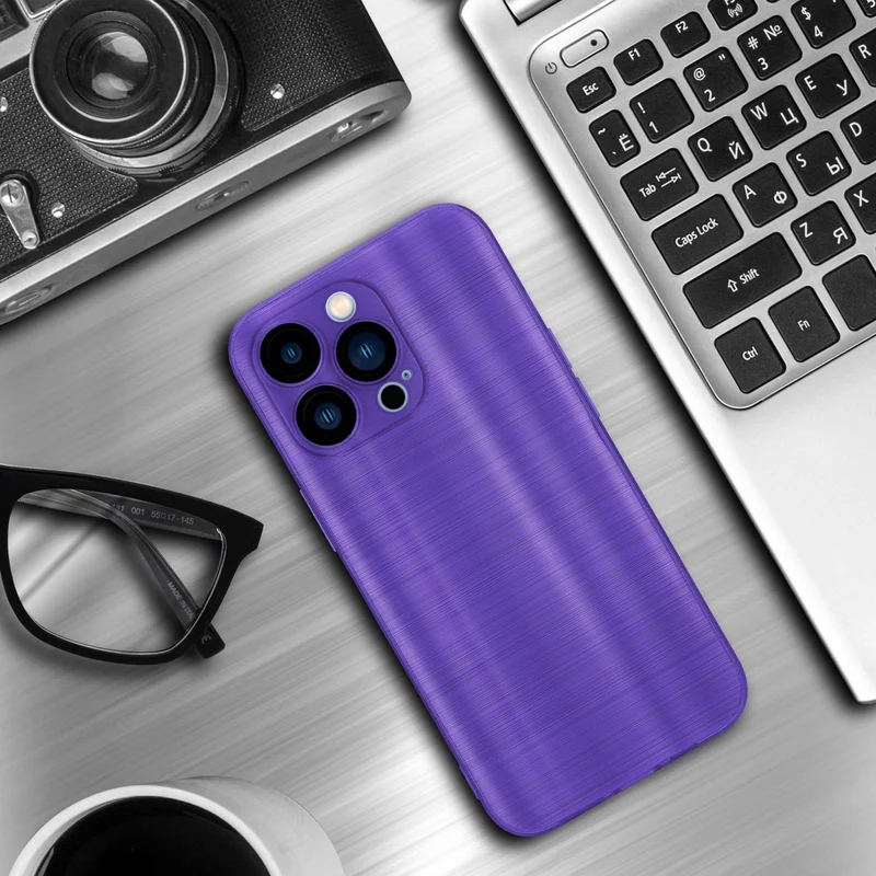 Cadorabo Hülle kompatibel mit Apple iPhone 13 PRO TPU Silikon Case Cover