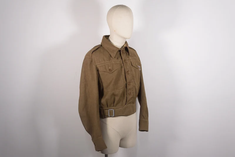 Englische Kampfanzugjacke aus dem 2. Weltkrieg