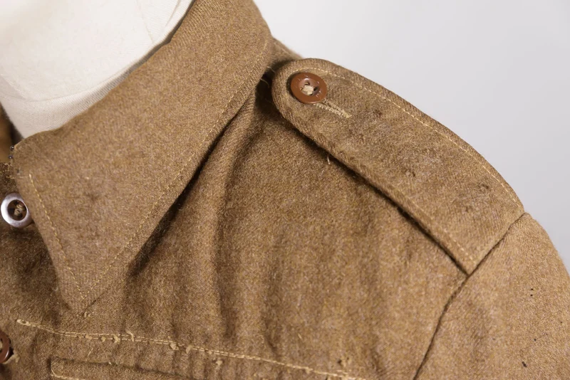Englische Kampfanzugjacke aus dem 2. Weltkrieg