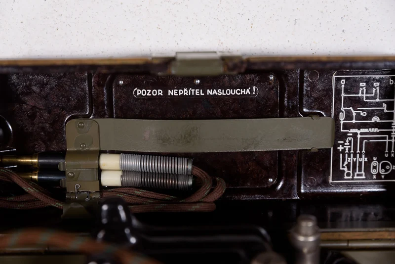 Feldtelefon TP-25 - Tschechische Armee 50er/60er Jahre