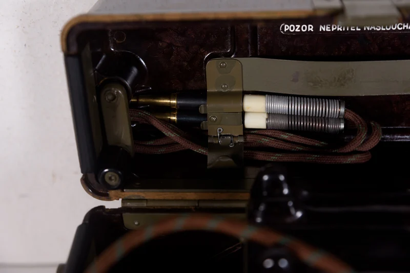 Feldtelefon TP-25 - Tschechische Armee 50er/60er Jahre