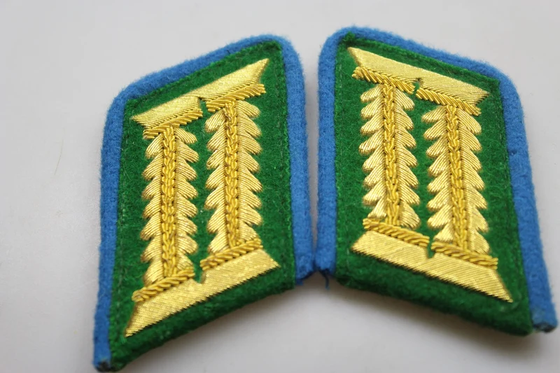 Reproduktion eines Paars Schulterklappen für Verwaltungsoffiziere des TSD WH WW 2