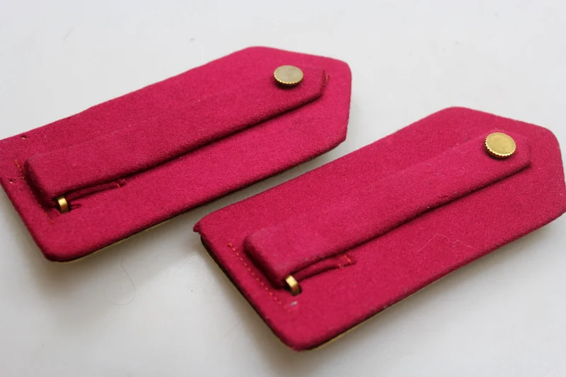 M.34-Schulterpolster mit WW2-Goldplatte
