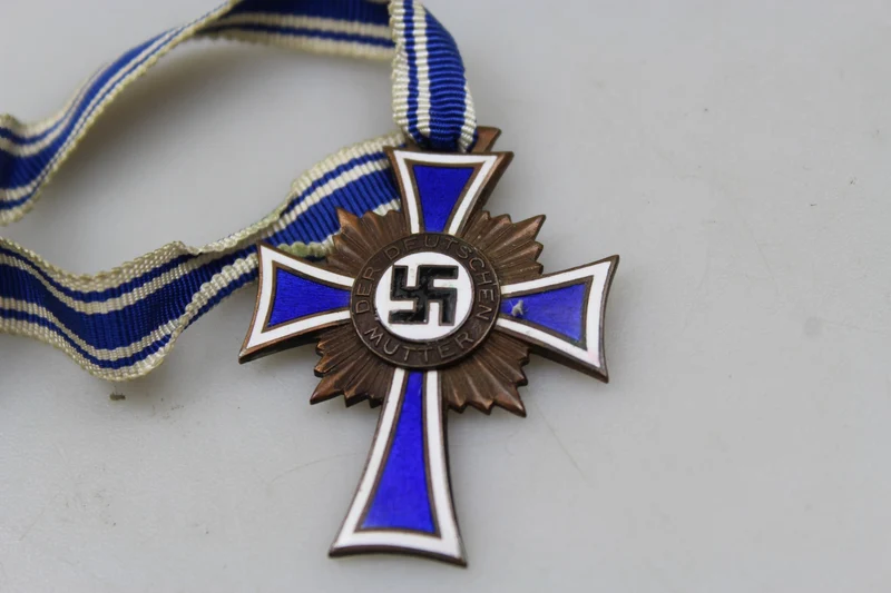 Mutterkreuz 3. Klasse „Bronze“