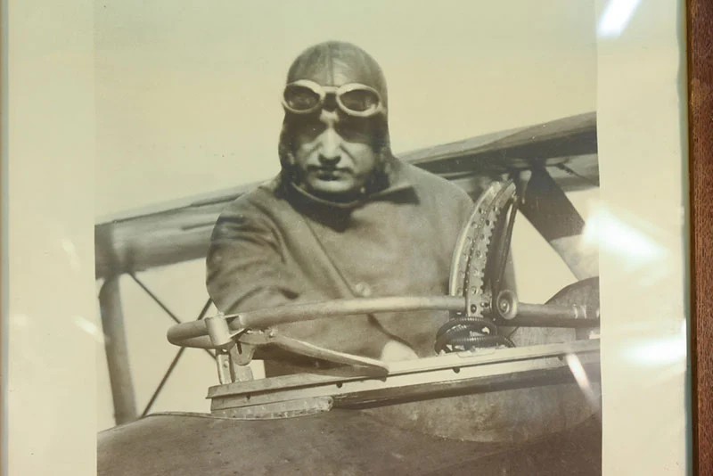 "The Duce Pilot" wunderschöner Druck in historischem Rahmen