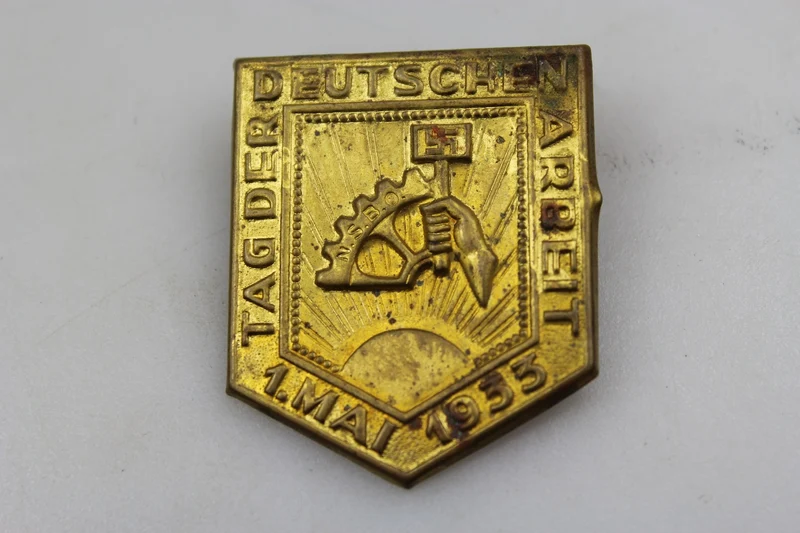 "Tag der Deutschen Arbeit - 1. Mai 1933"