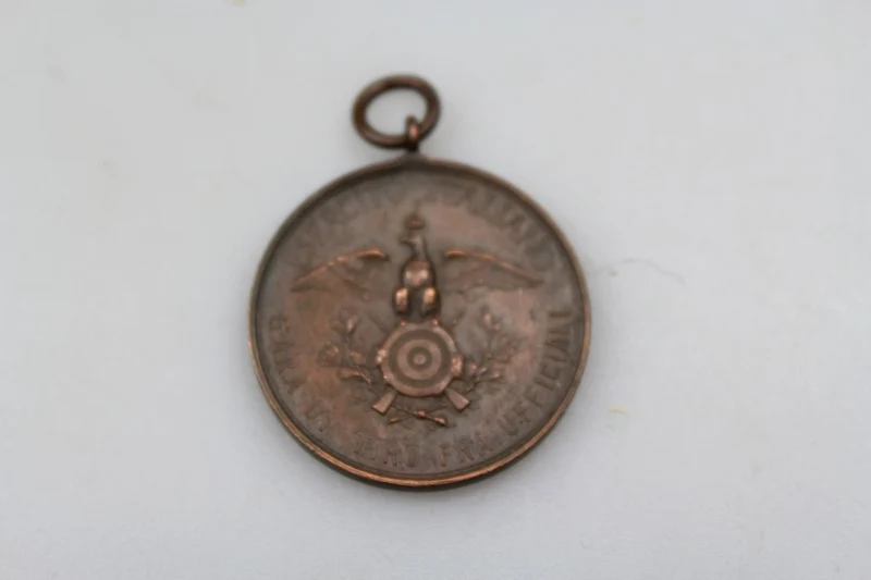 Wettkampfmedaille „Schießen“ für REI-Offiziere