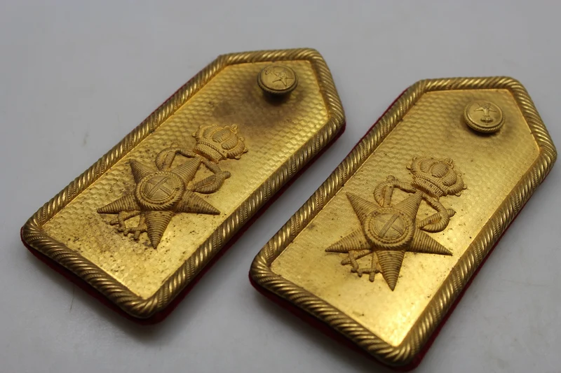 M.34-Schulterpolster mit WW2-Goldplatte