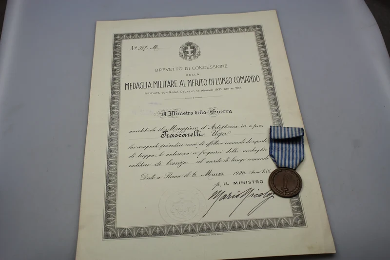 Verdienstmedaille für langes Kommando mit REI-Zertifikat