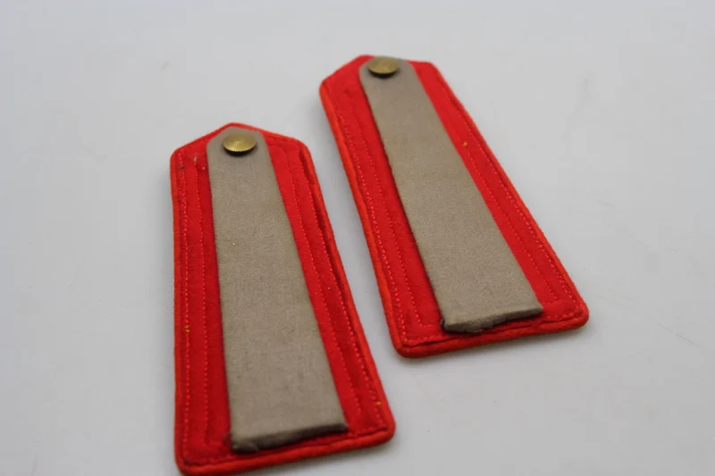 Paar M.34 Officer REI WW 2 Schulterpolster