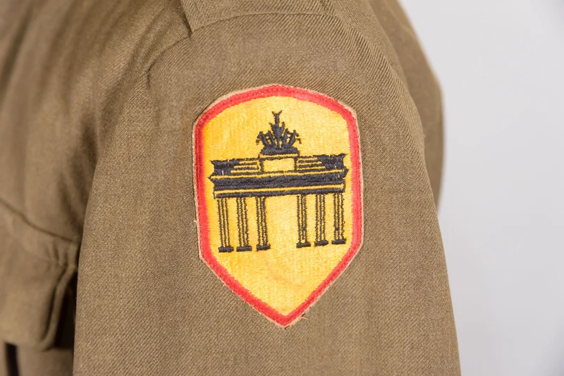 US Army "Ike" WW 2 Jacke mit "Berlin Occupation" Patch