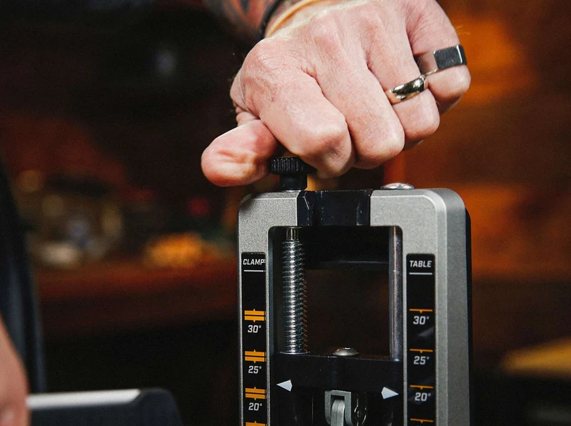 WORK SHARP - Professional Precision Adjust Knife Sharpener