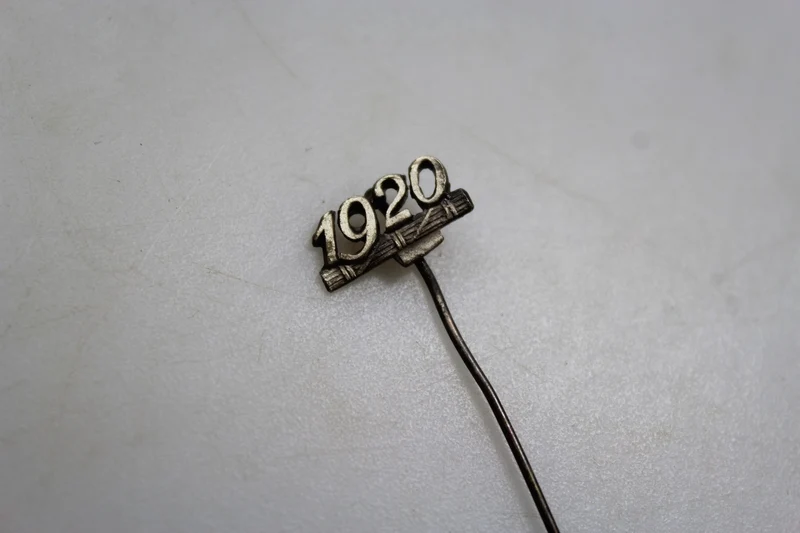 Anstecknadel eingetragen in der Fasci di Combattimento 1920
