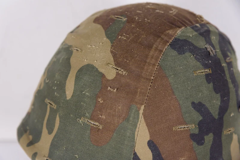 M.33 EI-Helm aus den 80er/90er Jahren