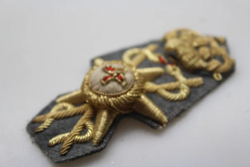 Emblem für die M.34 REI Gesundheitsbeamtenmütze