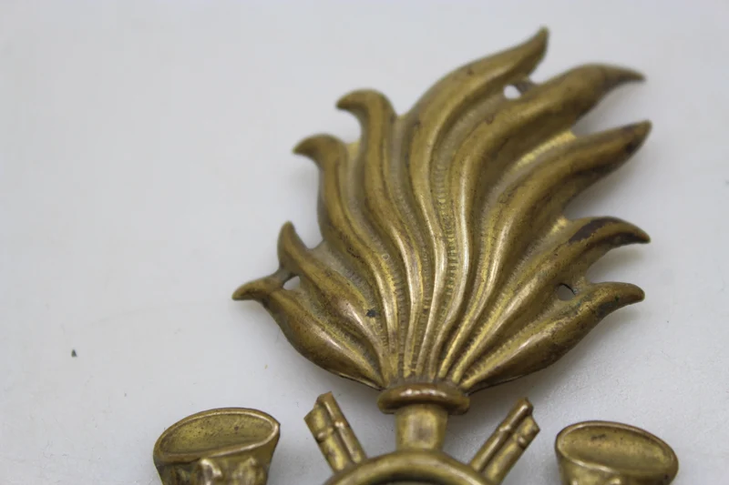 Kopfschmuckemblem der Royal Financial Guard aus dem Zweiten Weltkrieg