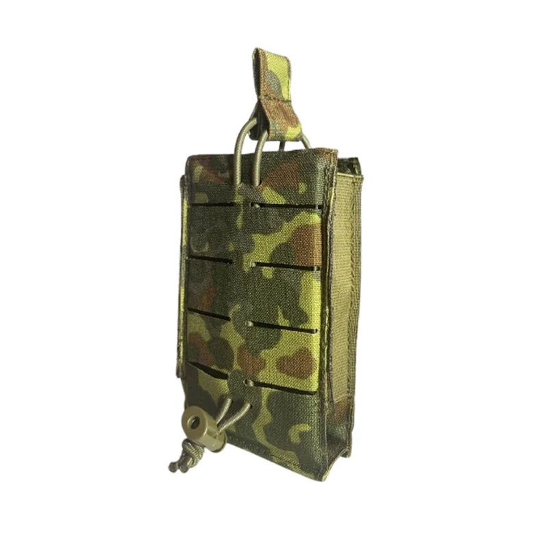 Taktische Magazintasche M4 MOLLE – handgefertigt im Harz – 5-Farben-Flecktarn