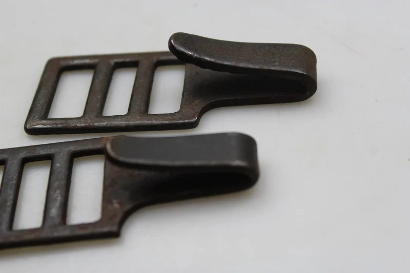 Paar Metallhaken für REI WW 2 Truppenschultergurte