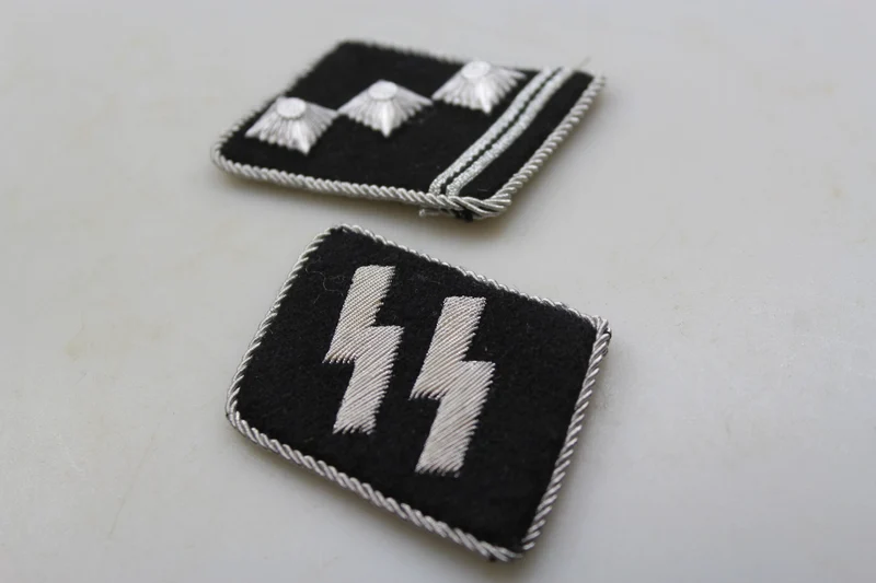 Repro-Paar offizieller W-SS-Abzeichen