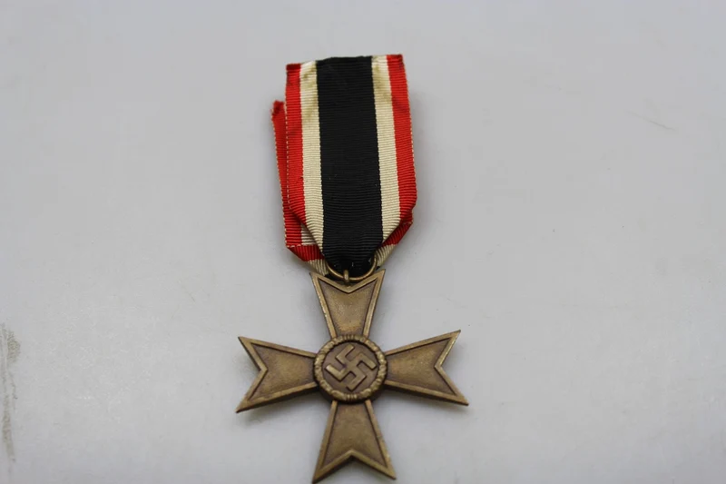 Verdienstkreuz ohne Schwerter II. Klasse