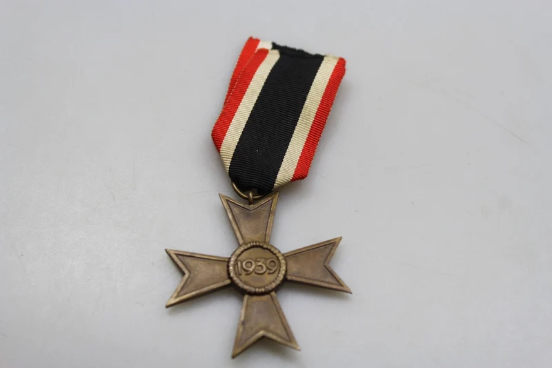 Verdienstkreuz ohne Schwerter II. Klasse