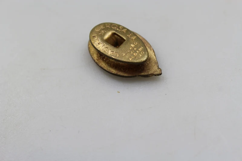 GIL-Emaille-Anstecknadel