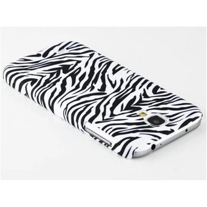 Cadorabo Hülle kompatibel mit Samsung Galaxy S4 mit BROWN TIGER Aufdruck - Hard Case Schutzhülle im trendigen Design