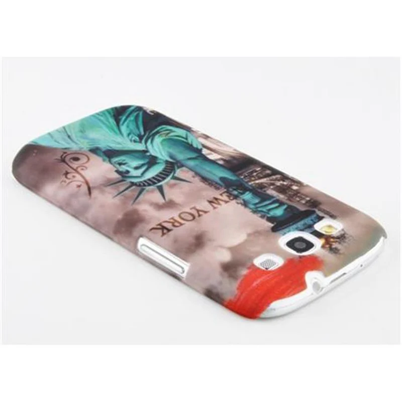 Cadorabo Hülle kompatibel mit Samsung Galaxy S3 / S3 NEO mit BROWN TIGER Aufdruck - Hard Case Schutzhülle im trendigen Design