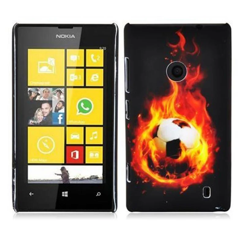 Cadorabo Hülle kompatibel mit Nokia Lumia 520 / 521 mit FOOTBALL Aufdruck - Hard Case Schutzhülle im trendigen Design
