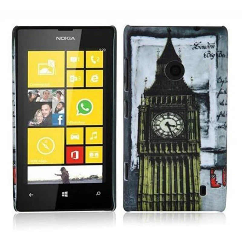 Cadorabo Hülle kompatibel mit Nokia Lumia 520 / 521 mit FOOTBALL Aufdruck - Hard Case Schutzhülle im trendigen Design