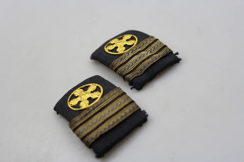 Paar NCO RA WW 2 Querschwellen