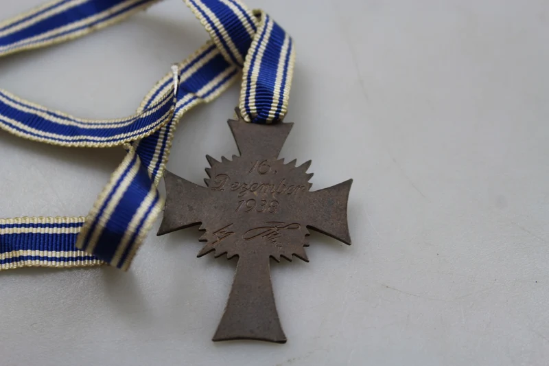 Mutterkreuz 3. Klasse „Bronze“