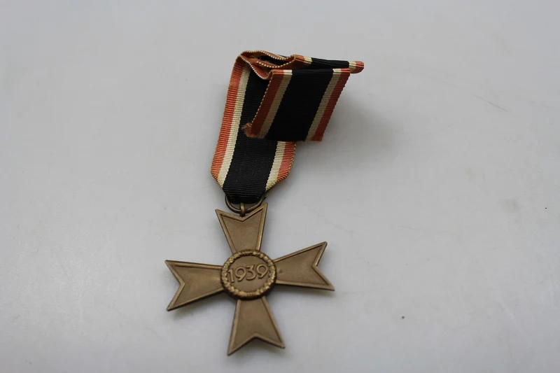 Verdienstkreuz ohne Schwerter II. Klasse