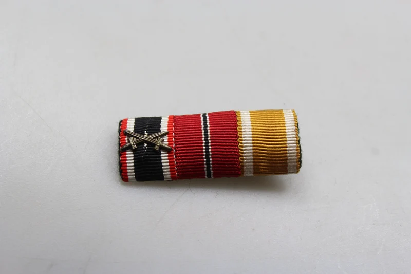 Repro Brustnadel drei Bänder 2. Weltkrieg