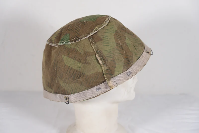 Reproduktion einer Tarnabdeckung für einen M.38-Fallschirmjägerhelm aus dem 2. Weltkrieg