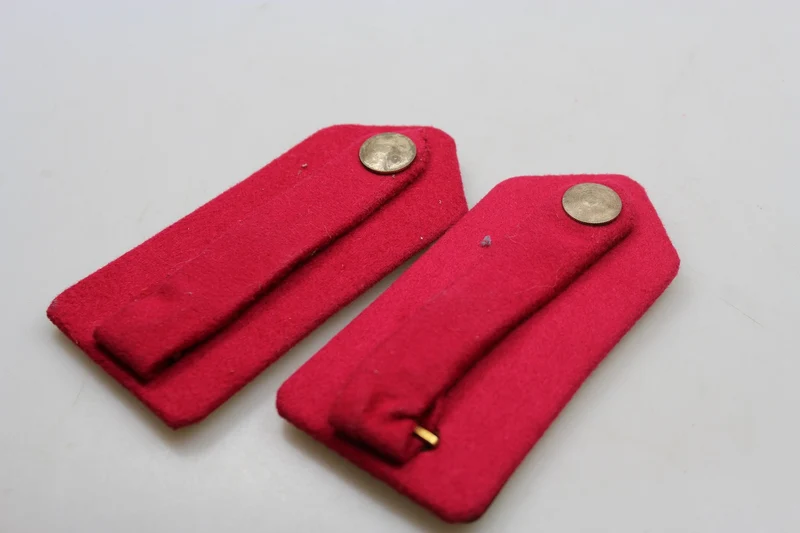 M.34-Schulterpolster mit WW2-Goldplatte