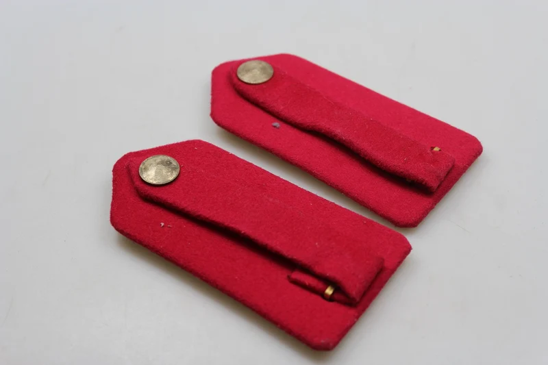 M.34-Schulterpolster mit WW2-Goldplatte