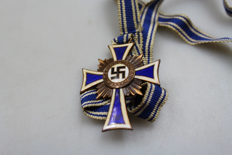 Mutterkreuz 3. Klasse „Bronze“