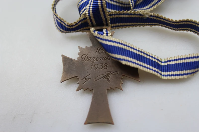Mutterkreuz 3. Klasse „Bronze“