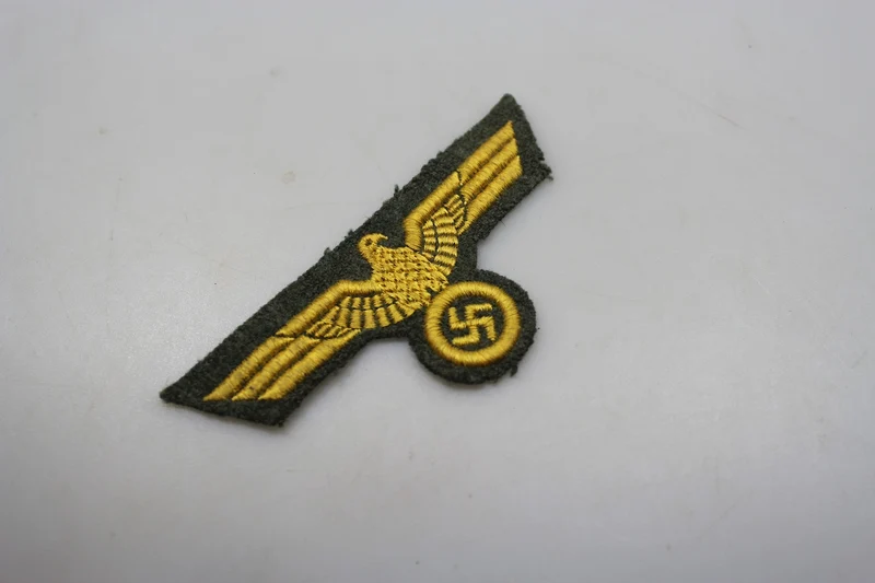 KM Truppenbrustadler – Kustenartillerie