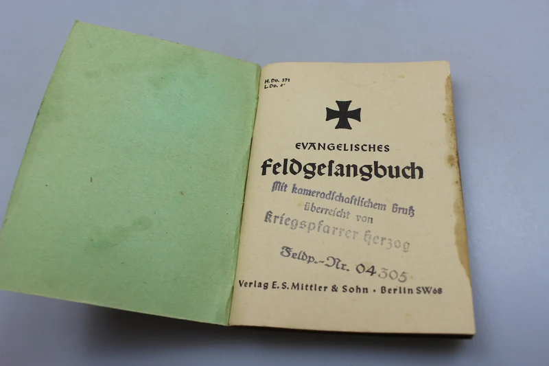 Taschen-Gebetbuch aus dem 2. Weltkrieg